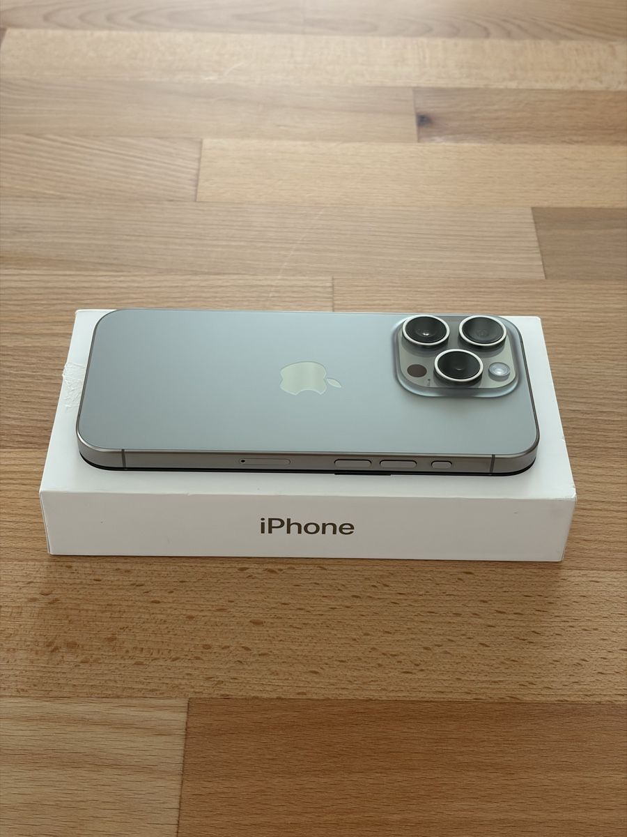 Apple Telefoni cellulari / Smartphones: iPhone 15 Pro 128 GB Titan, 89% Akku – Usato da Sennhof venduto da san_5tzy 6