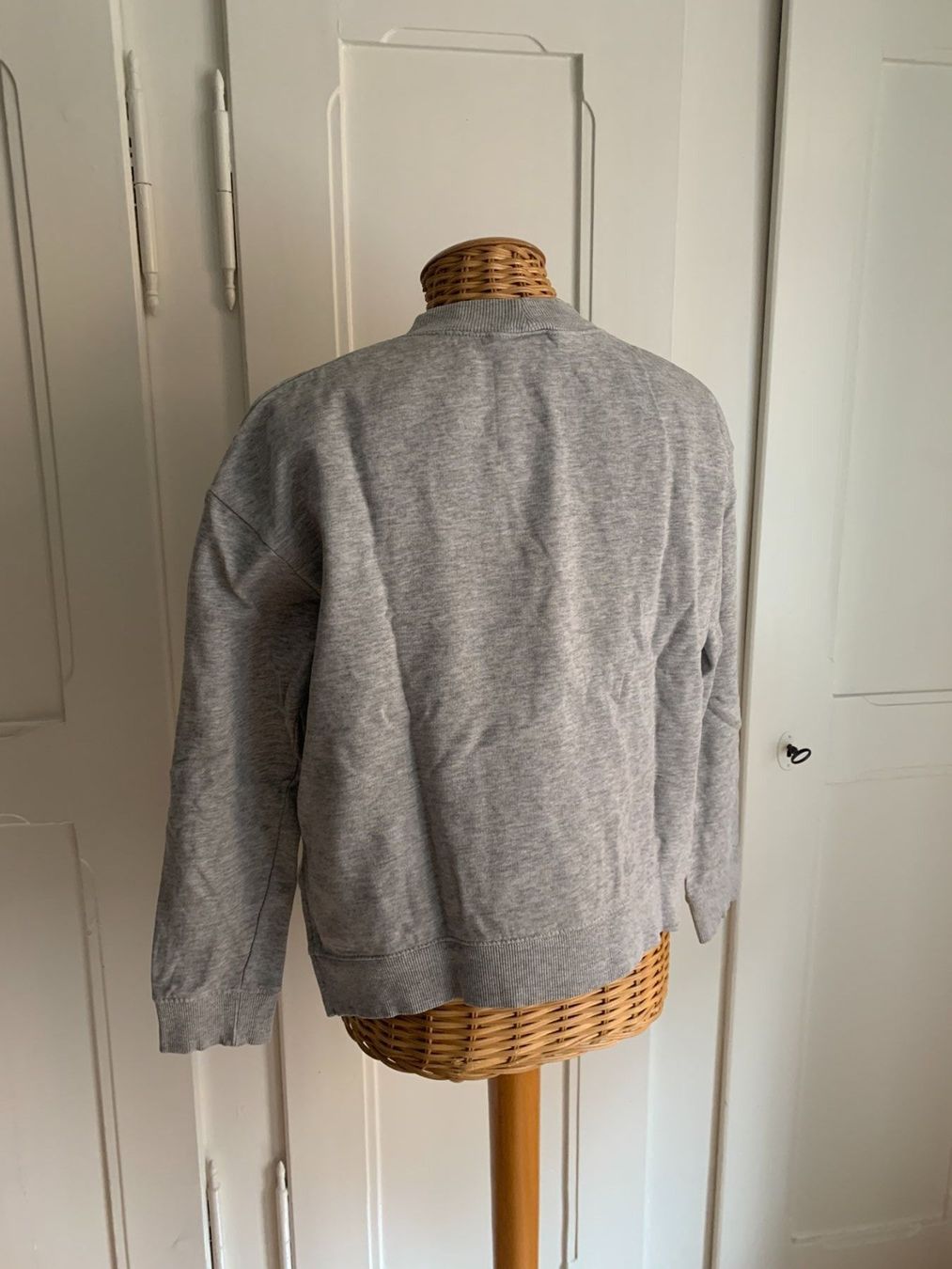 H&M Pullover & Sweatshirts: Sweatshirt hellgrau - S – Gebraucht aus Zürich von Diazaio 2