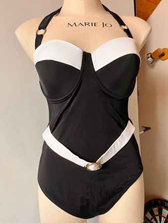 LIPSY London, Badekleid, Grösse 44, Farbe Schwarz