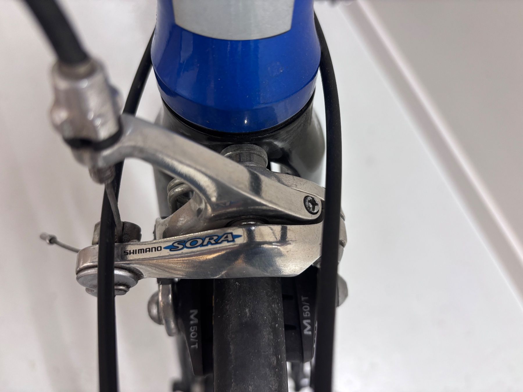 Velos: Rennvelo mit geradem Lenker – Gebraucht aus Wetzikon ZH von Startrampe 6