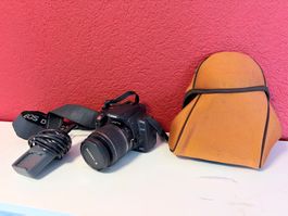 Digitalkamera Canon EOS 350D mit Objektiv