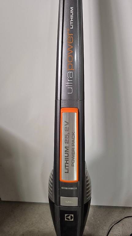 Staubsauger & Zubehör: kabelloser Staubsauger Electrolux UltraPower – Gebraucht aus Herisau von swissness85 2