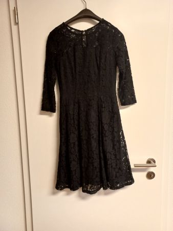 Elegantes schwarzes Spitzenkleid Gr. 36