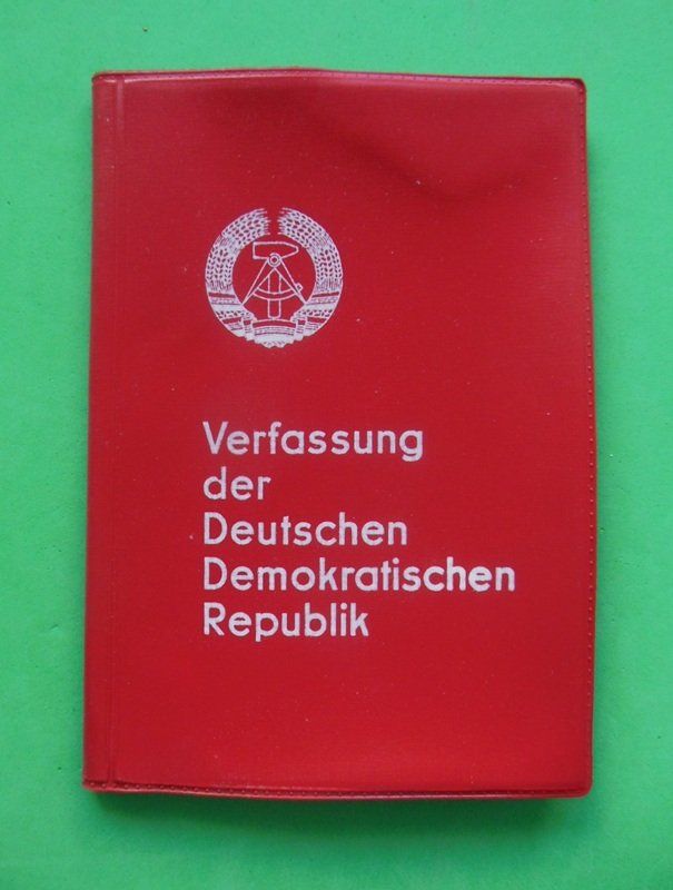 Libri: DDR - Verfassung der DDR – Usato da Zwillikon venduto da Boban69