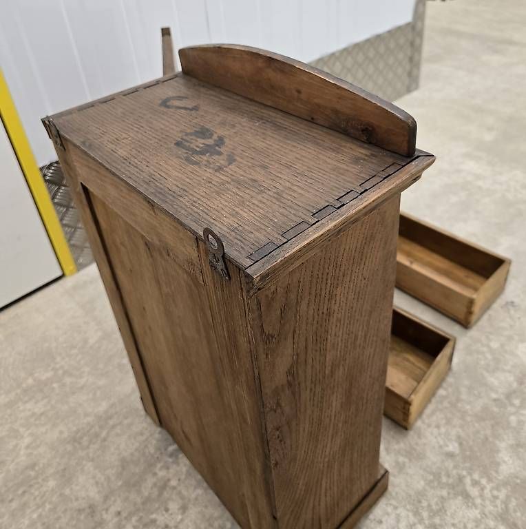 Armadietti a specchio: Ancienne apotheke en bois – Usato da Clarens venduto da lucdubois 3