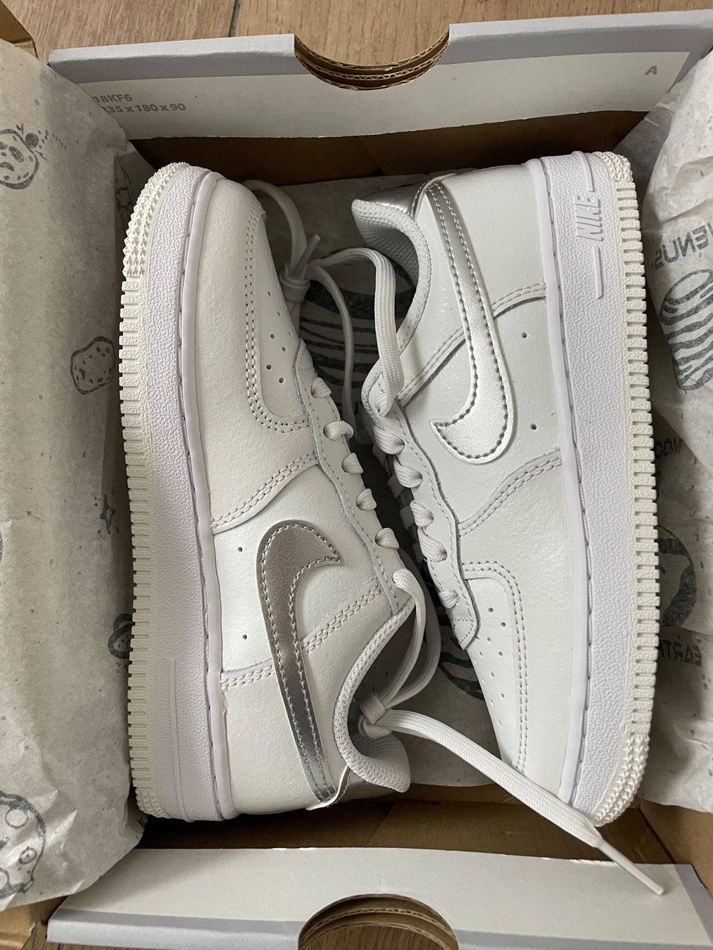 Nike Scarpe per ragazzi: Nike Force 1 Gr. 30 NEU – Nuovo e nell'imballaggio originale da Waltenschwil venduto da hansnine 2