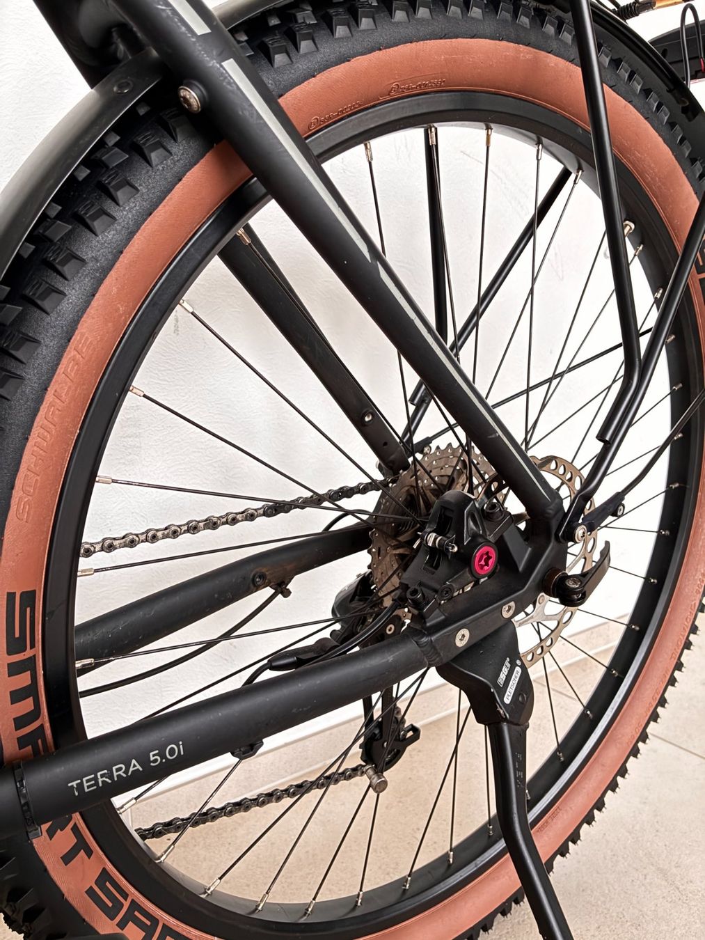 Fischer Velos: Fischer Terra 5.0i D49 Trapez E-Bike – Gebraucht aus Kriens von Nonoeelle 4
