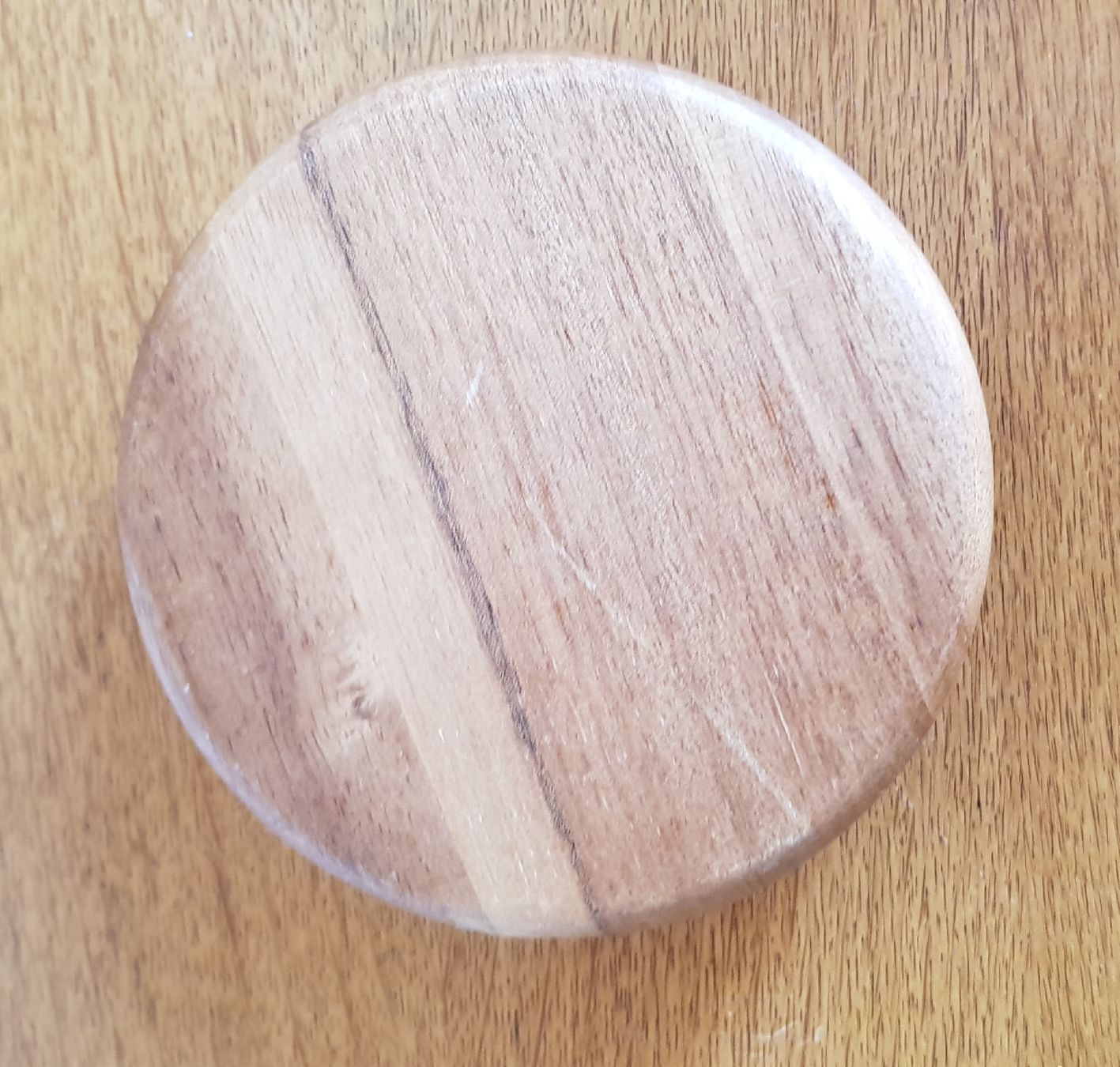 Töpfe: Knoblauchtopf – Gebraucht aus Erlenbach ZH von wem_6f9c 3