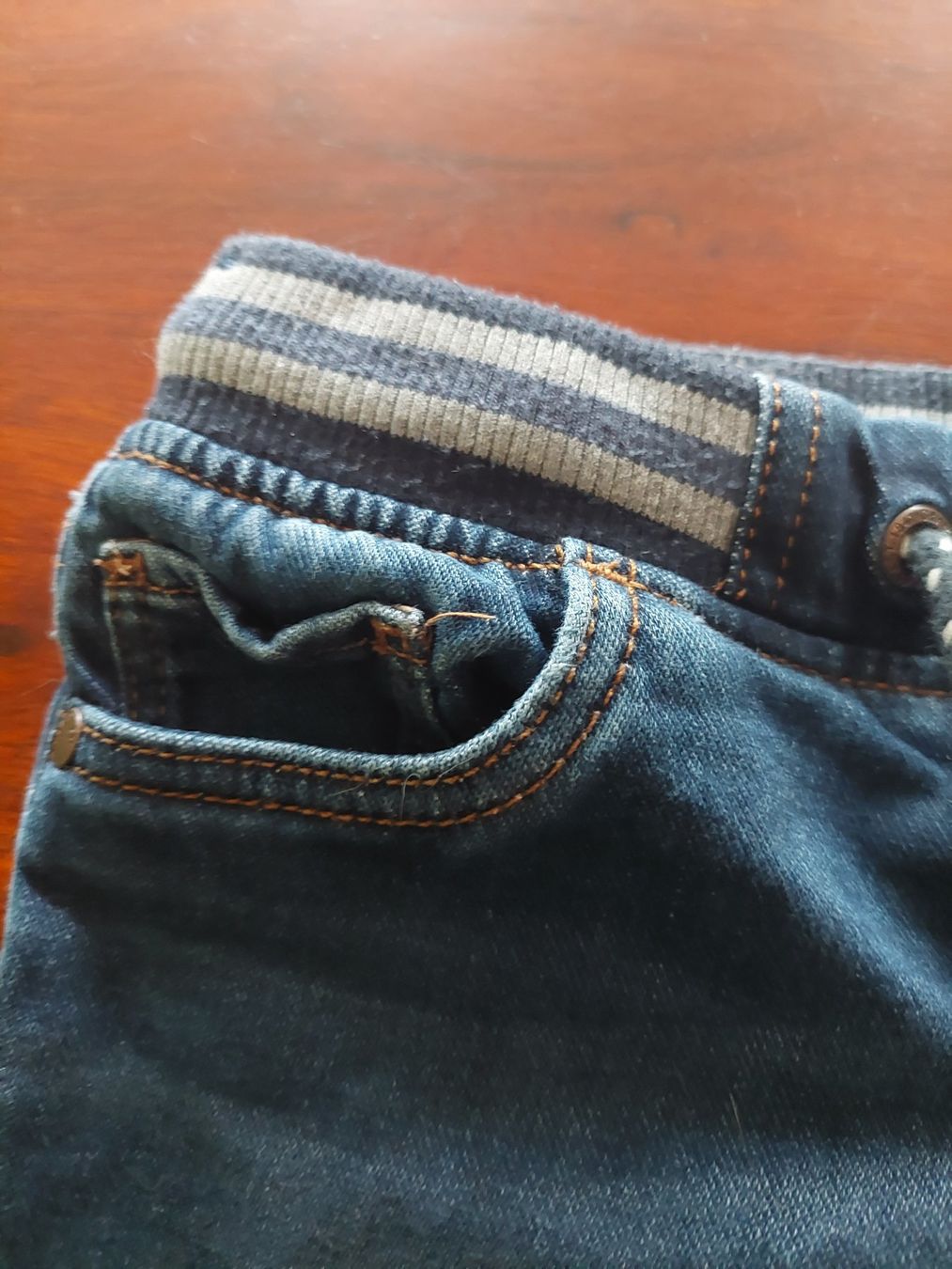 C&A Pantaloni: C&A Jeans Dunkelblau Grösse 116 – Usato da Beckenried venduto da Havacola 4