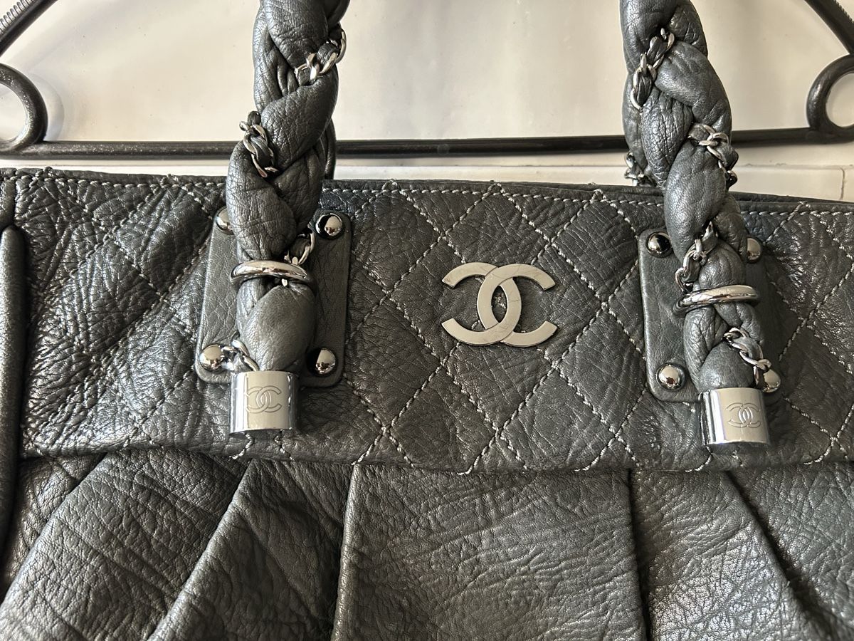 Chanel Borse da donna: Traumhafte Chanel Tasche – Usato da Basel venduto da Sachertorte 1