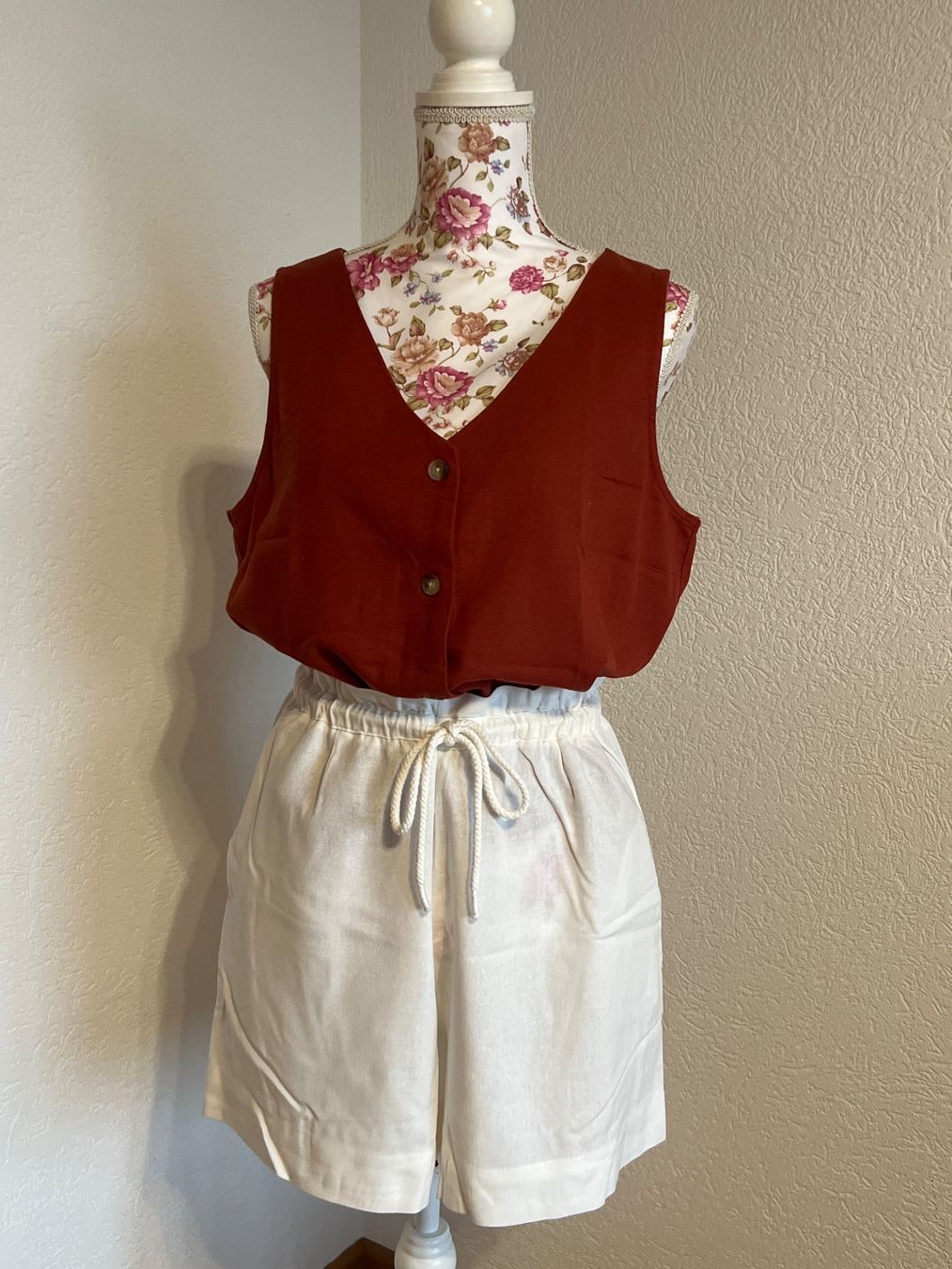 Lotti di vestiti: Süsses Sommer-Set: Top & kurze Leinen-Hose, Gr. M – Nuovo (secondo la descrizione) da Chur venduto da van_hnc6