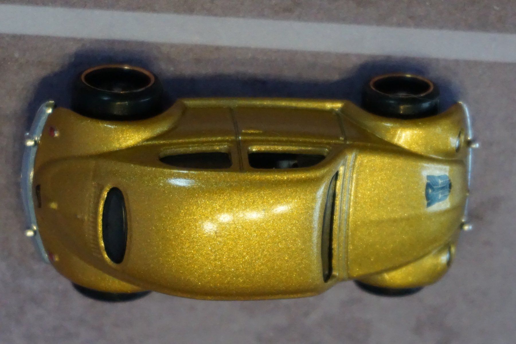 Hot Wheels Modellini d'auto: HotWheels VW Käfer Oval Transformer COOL NEU !!!!!!!!!! – Nuovo (secondo la descrizione) da Reiden venduto da Doppeldecker69 4