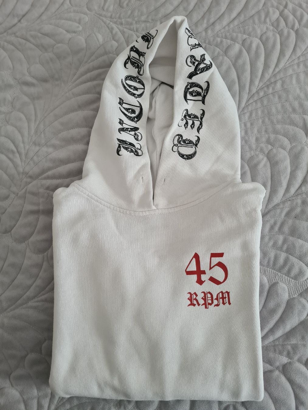 Pullover & Sweatshirts: Weisser Kapuzenpullover Forty Five, Gr. 14 – Gebraucht aus Winterthur von Jana1701 5