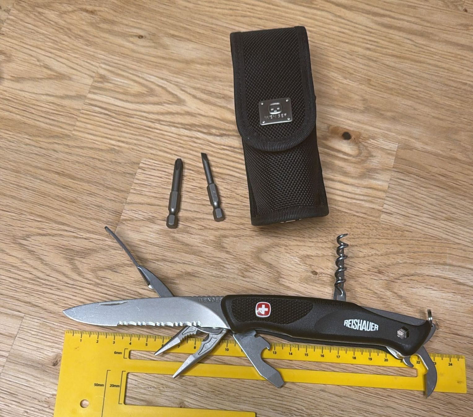 Wenger Coltelli tascabile: WENGER TASCHENMESSER REISHAUER MIT ETUI – Nuovo (secondo la descrizione) da Zürich venduto da Frei-Occasionen 9
