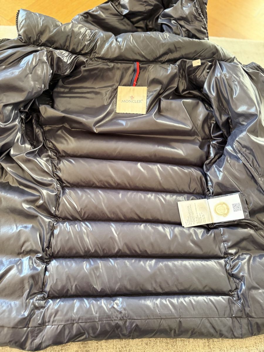 Moncler Vestes: Moncler Bady Gr 1, dunkelblau – D'occasion à Bern par Notary