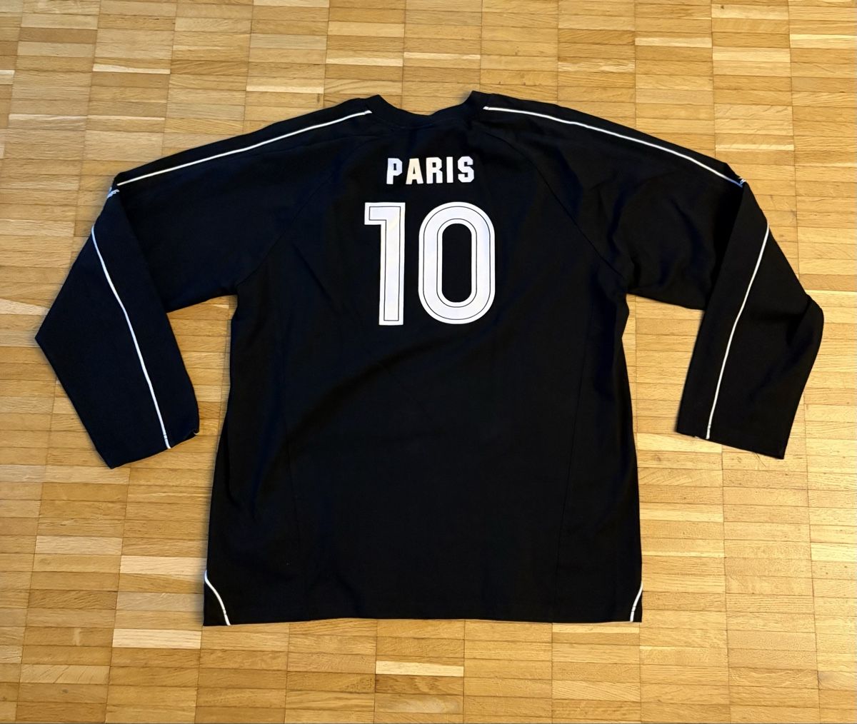 Balenciaga Pulls & Sweat-shirts: BALENCIAGA LONGSLEEVE – Neuf (Voir description) à Adliswil par zuerichloulii 1