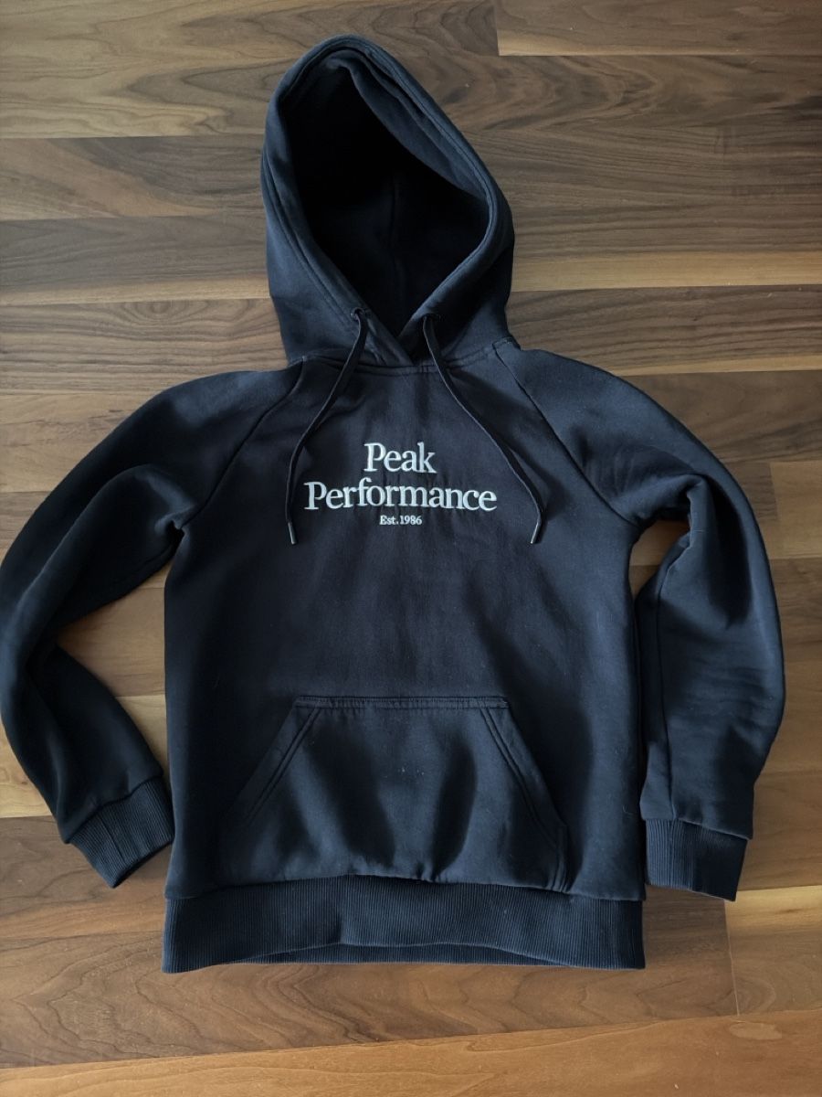 Peak Performance Pullover & Sweatshirts: PeakPerformance Pullover Gr. S – Gebraucht aus Ebnat-Kappel von mar_d2xt