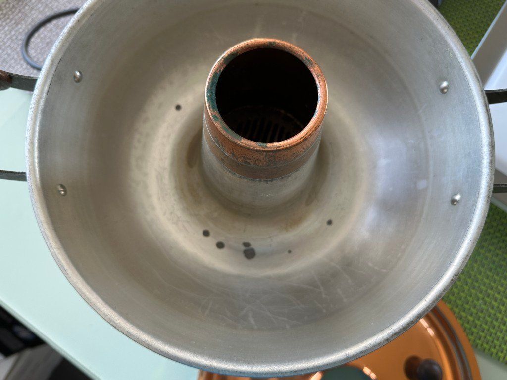 Sigg Pentole: SIGG  Kupfer Mongolentopf elektrisch – Usato da Brunnen venduto da 23068 3