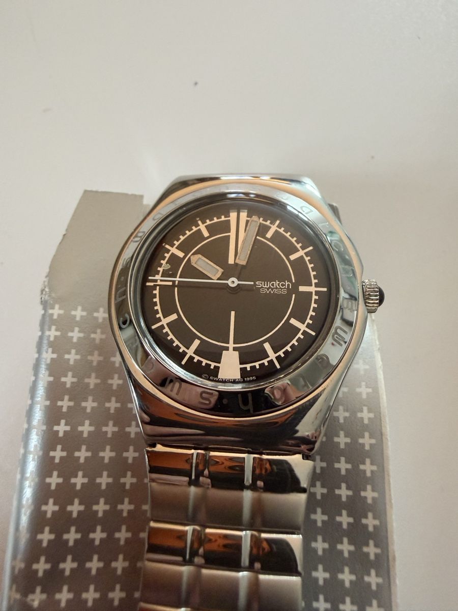 Swatch Montres: Montre Swatch Irony Avalanche 1990 – Neuf avec emballage d'origine à Etagnières par Sorciere