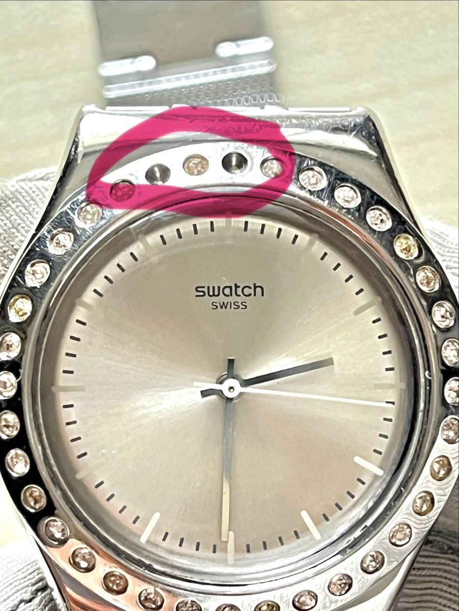 Swatch Uhren: Swatch Damenuhr silberfarben mit Schmucksteinen  – Gebraucht aus Grenchen von chththl 6