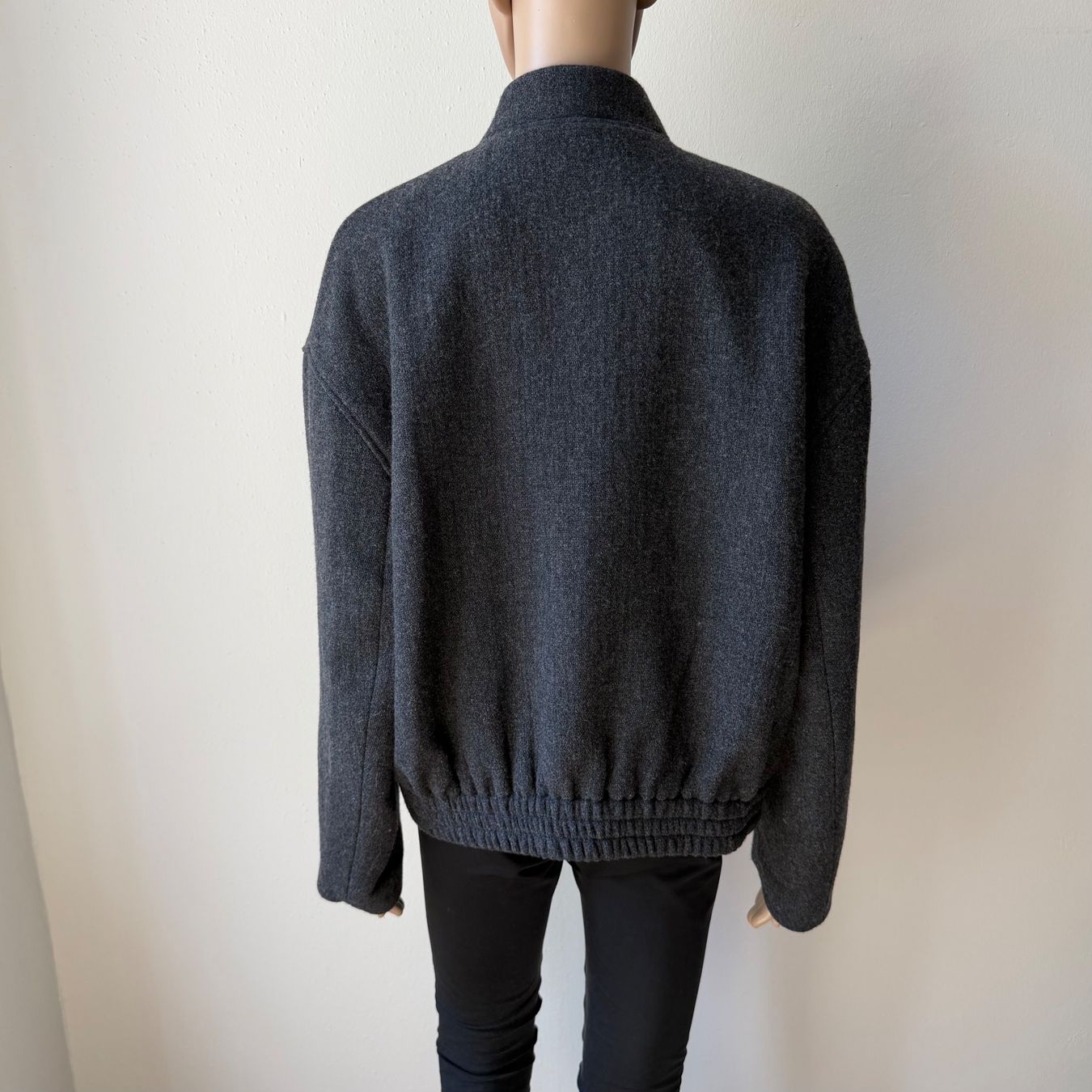 Massimo Dutti Giacche: MASSIMO DUTTI Jacke 🩶 – Usato da Zürich venduto da ClosetQueen 4