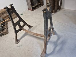 Gusseisen Füsse – Vintage Tischbeine – Industrial-Stil.