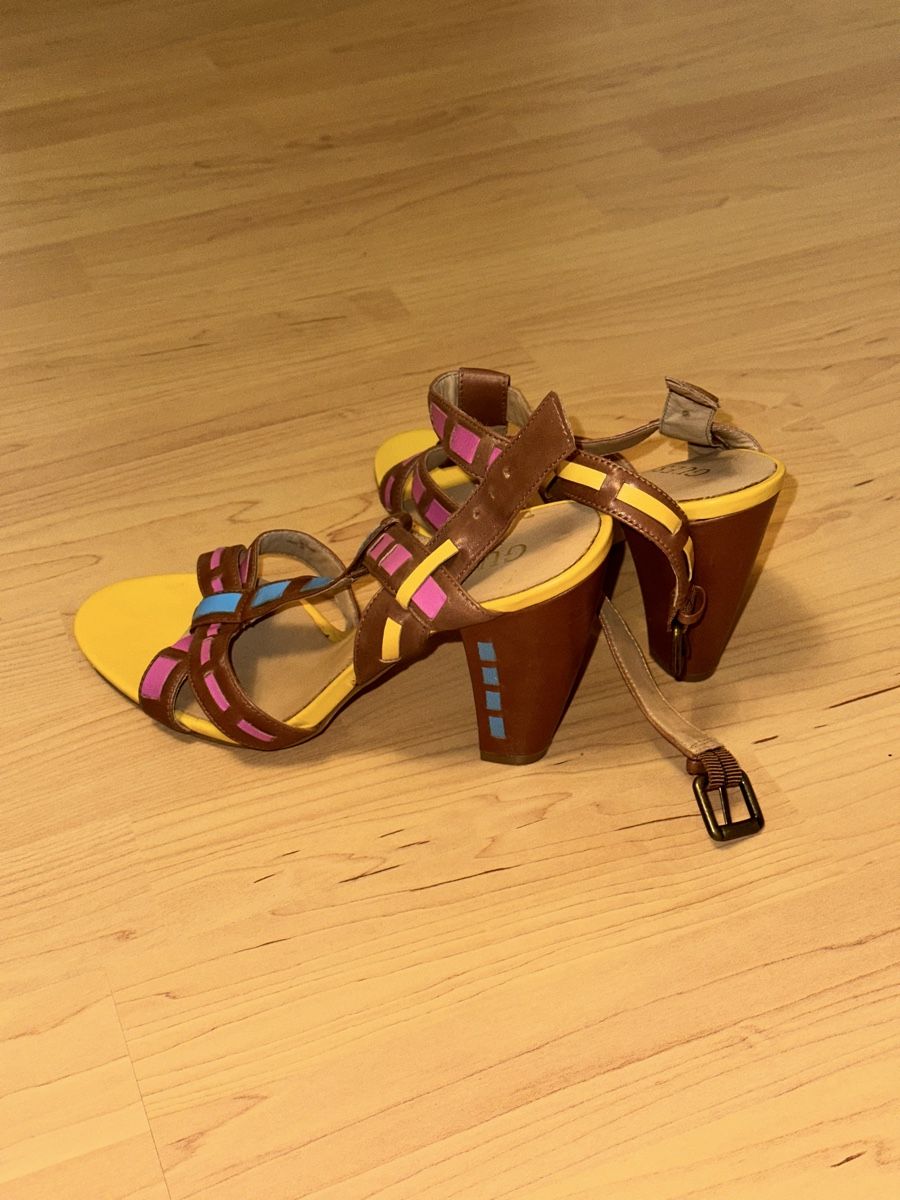 Guess Scarpe da donna: Guess Sandalen – Usato da Luzern venduto da str_2s7l 2