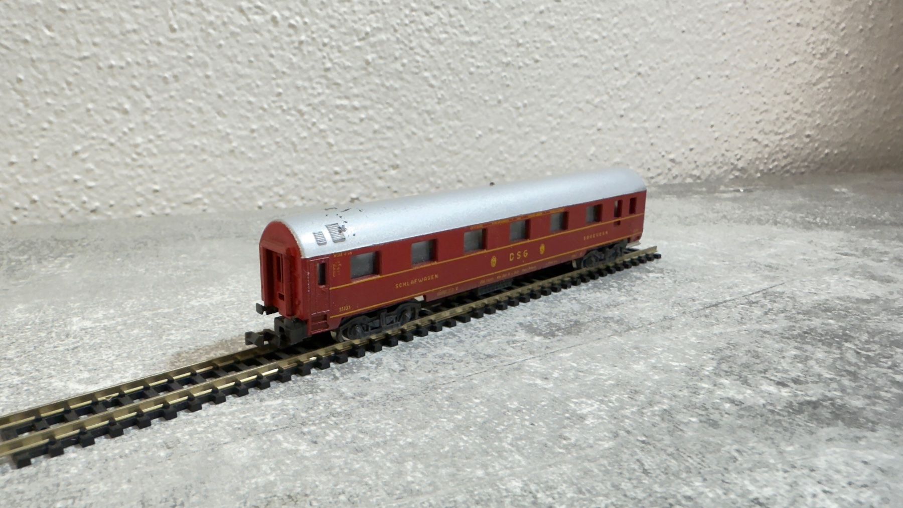 Lima Modelleisenbahnen: Lima DSG Schlafwagen Spur N – Gebraucht aus Windlach von Kelebra 3