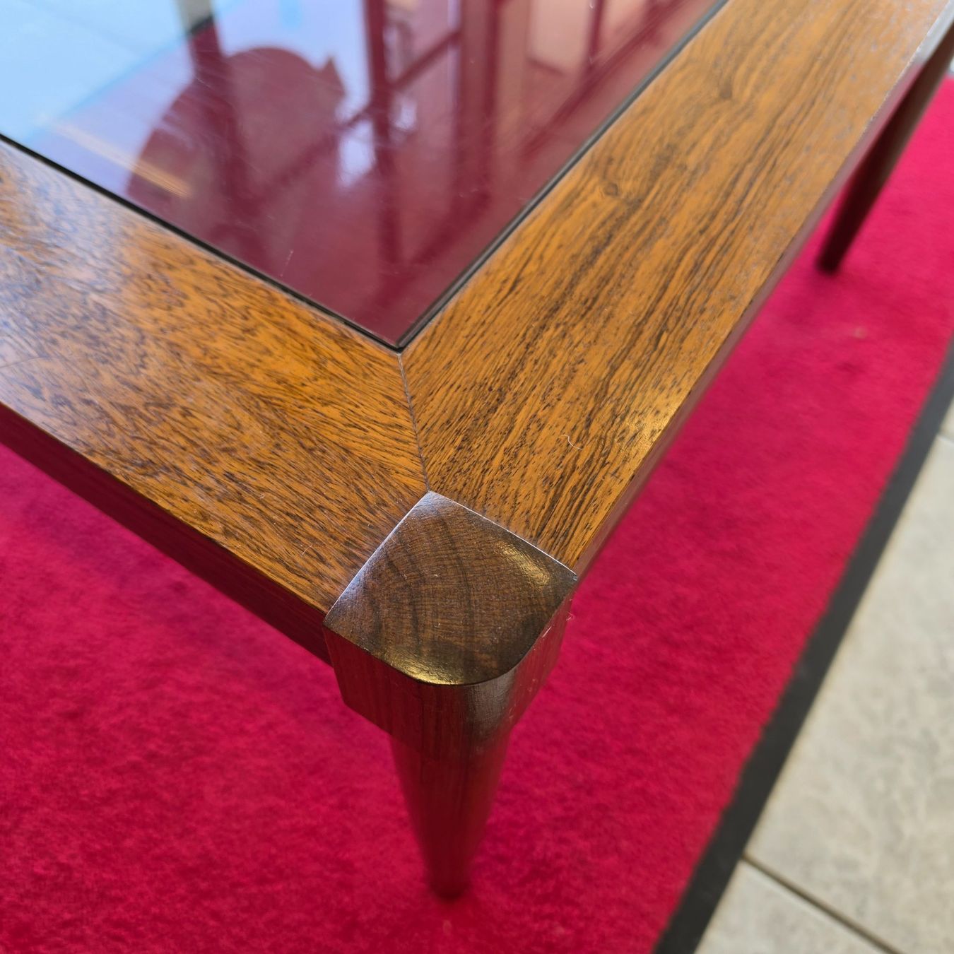 Tische: Palisander Couchtisch Coffee-Table mit Rauchlglas Salontisch – Gebraucht aus Nottwil von Wondewa-Shop 7