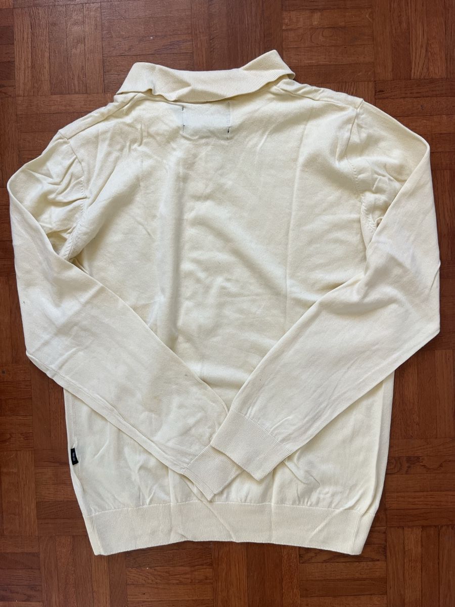 Pullover & Sweatshirts: Pull – Gebraucht aus St-Prex von rom_ftd9 2