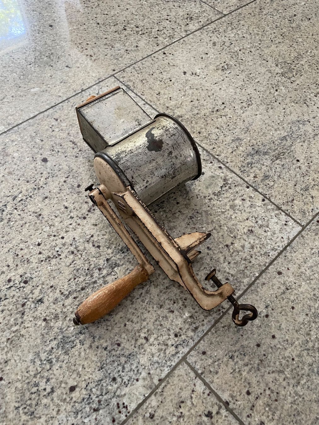 Küchengeräte: Raffel Vintage / Antik – Gebraucht aus Zug von Jason_16