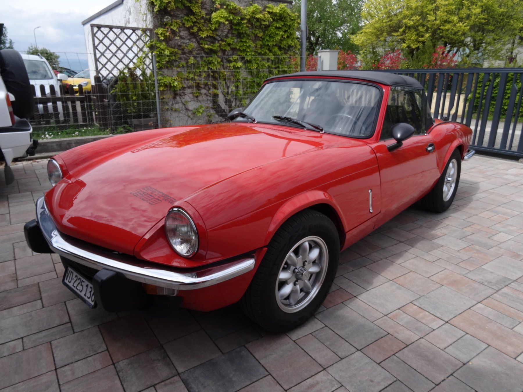 Triumph Automobili: TRIUMPH Spitfire 1500 Vétéran – Usato da Goumoens la Ville venduto da claudolly 1