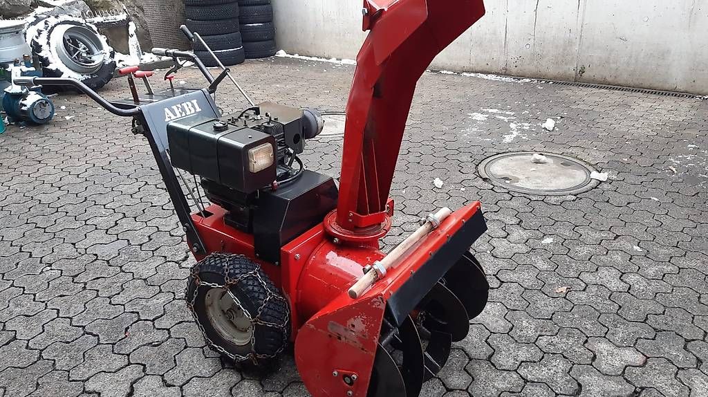 Aebi Tutte le macchine: Schneefräse Aebi SF12 – Usato da Appenzell venduto da surum