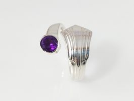 Offener Silberring im Art Déco Design von 1924 mit Amethyst