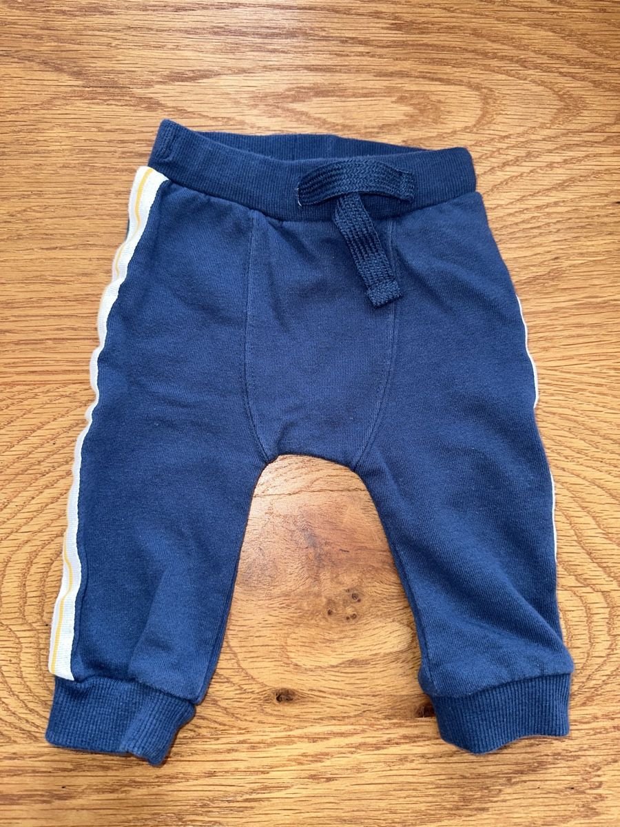 Lotti & Set di vestiti: Gr 62/68 Trainerhose – Usato da Wettingen venduto da hak_52m8