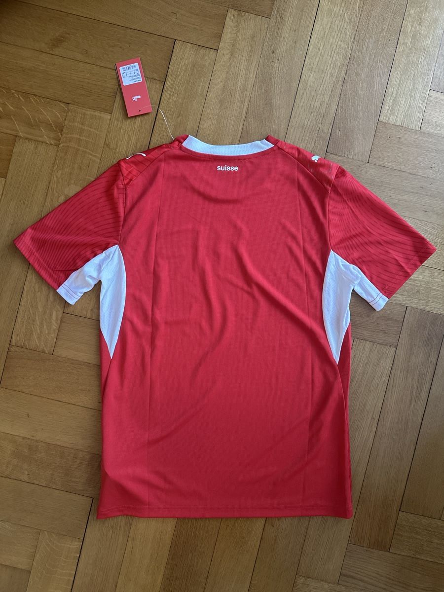 Schweizer Nati Canottiere & Pantaloni: Trikot Schweizer Nati Puma – Nuovo e nell'imballaggio originale da Bern venduto da DingDong76 1