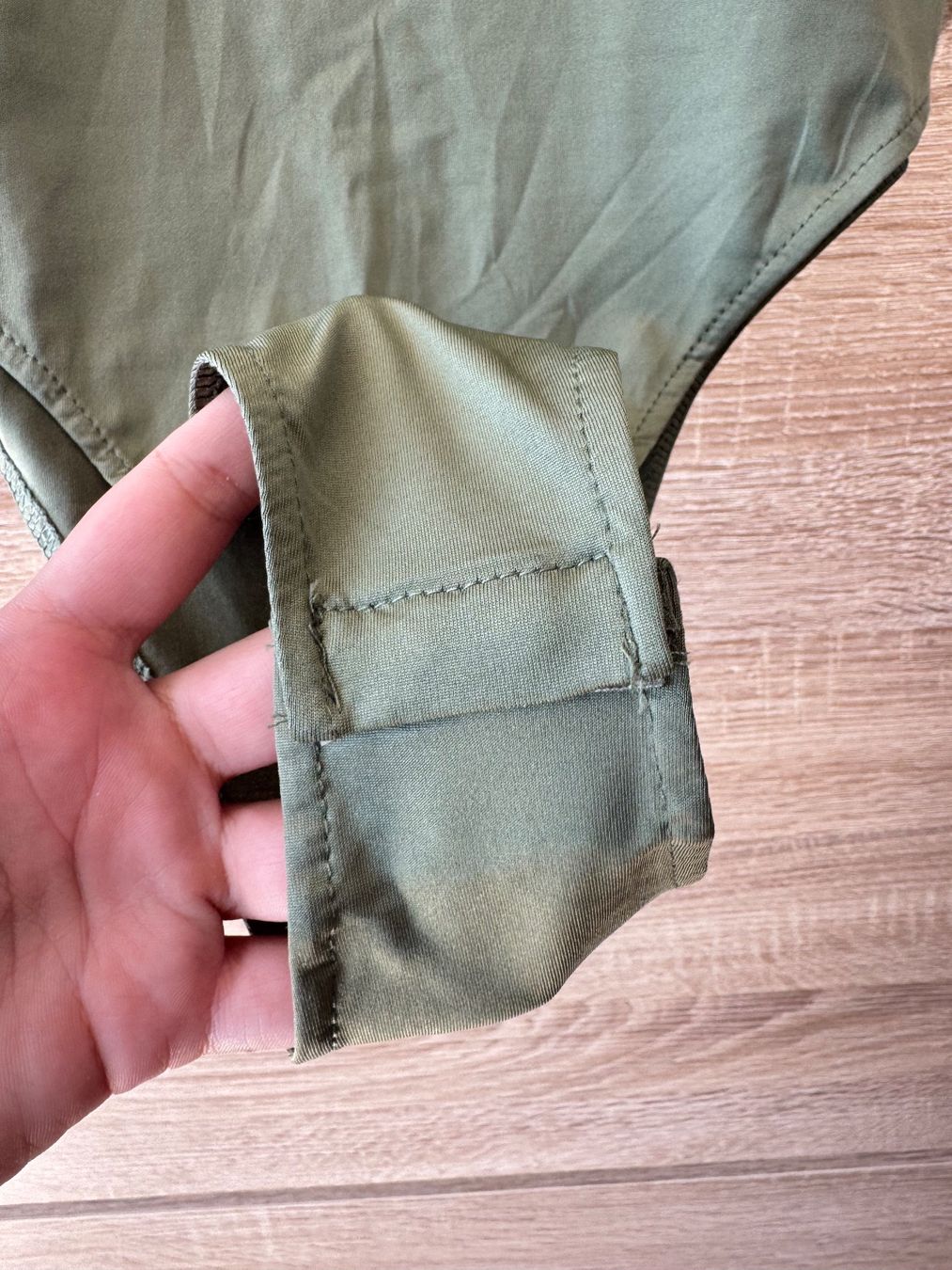 Top: Body kaki – Nuovo (secondo la descrizione) da Montreux venduto da iizaa811 1
