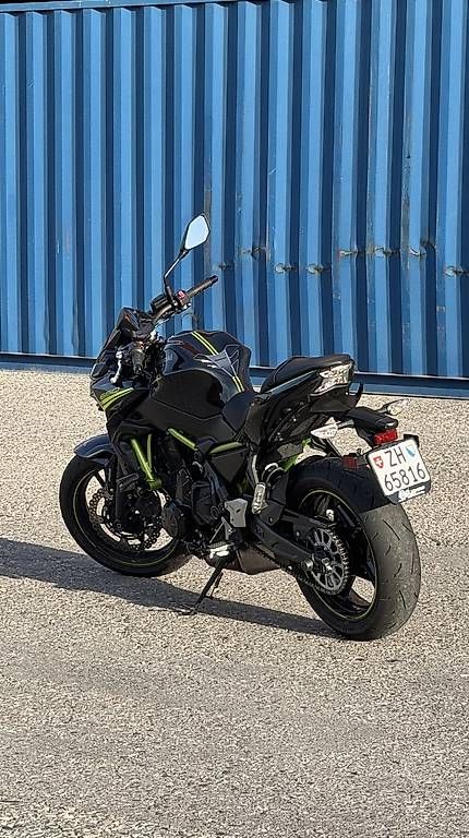 Kawasaki Strada: Kawasaki Z650 – Usato da Lausen venduto da ChiKaDo