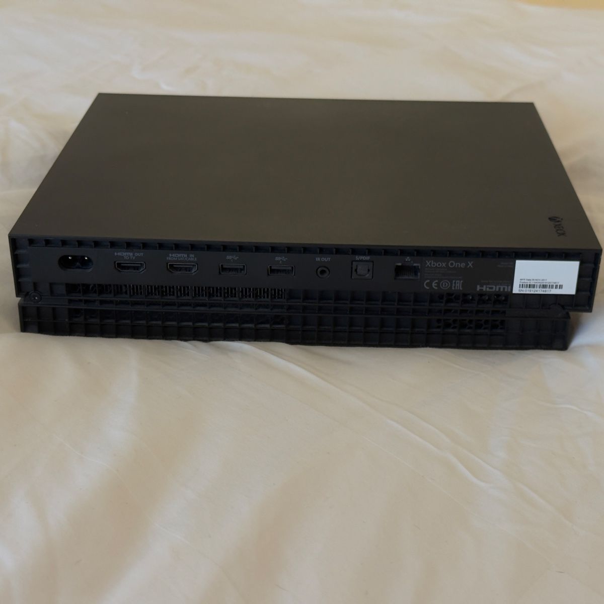 Microsoft Konsolen: Xbox One X 1 TB – Gebraucht aus Ulisbach von Mithrandirr 2
