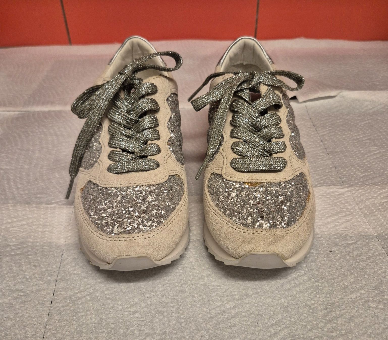 Navyboot Scarpe da donna: Glitzer Sneaker silber, Grösse 35, Top Zustand NAVYBOOT – Usato da Zürich venduto da Roberto040 2