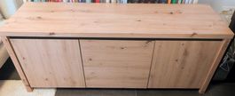 Sehr gutes Sideboard
