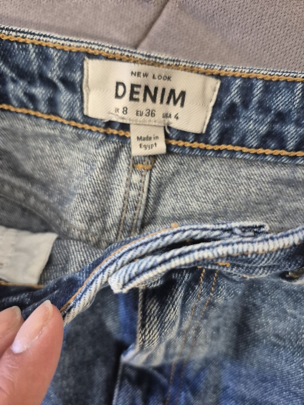 Lotti di vestiti: ensemble jupe 36 + top xS élastique  – Usato da St-Pierre-Clages venduto da _RV 1