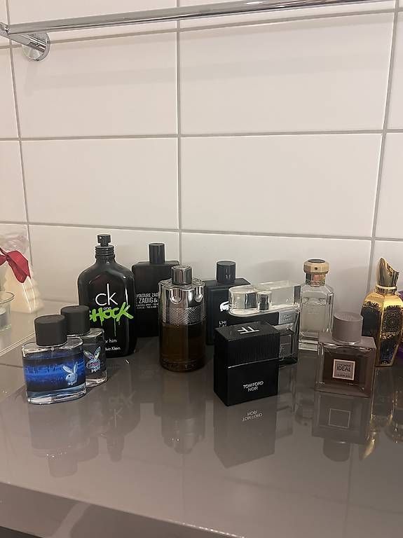 Parfums & Eau de Toilette: Parfumsammlung – D'occasion à St Gallen par rub_gk9g 1
