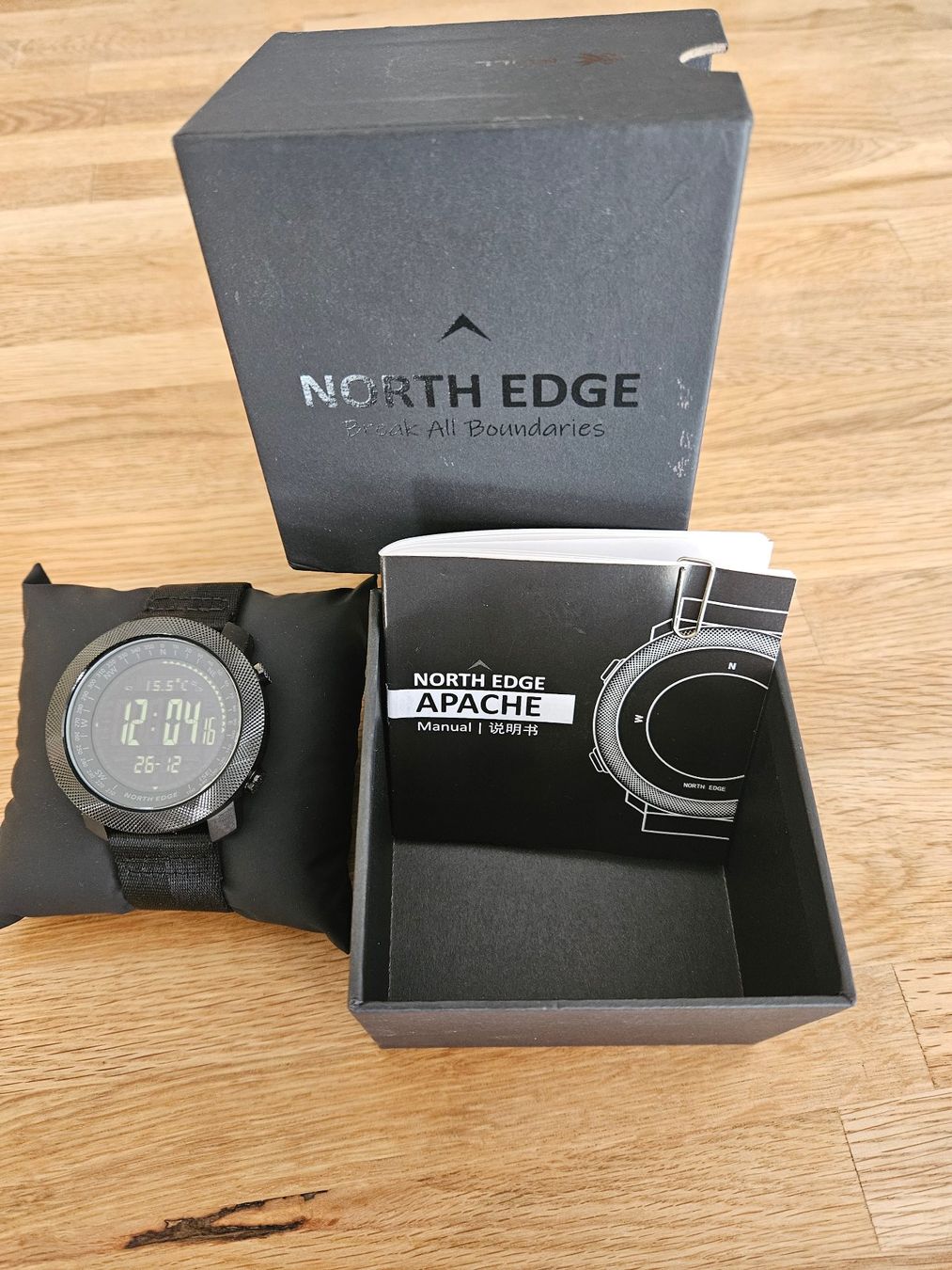 Orologi: Sportuhr mit Höhenmesser / North Edge APACHE / Neu – Nuovo (secondo la descrizione) da Einsiedeln venduto da Salusa 1