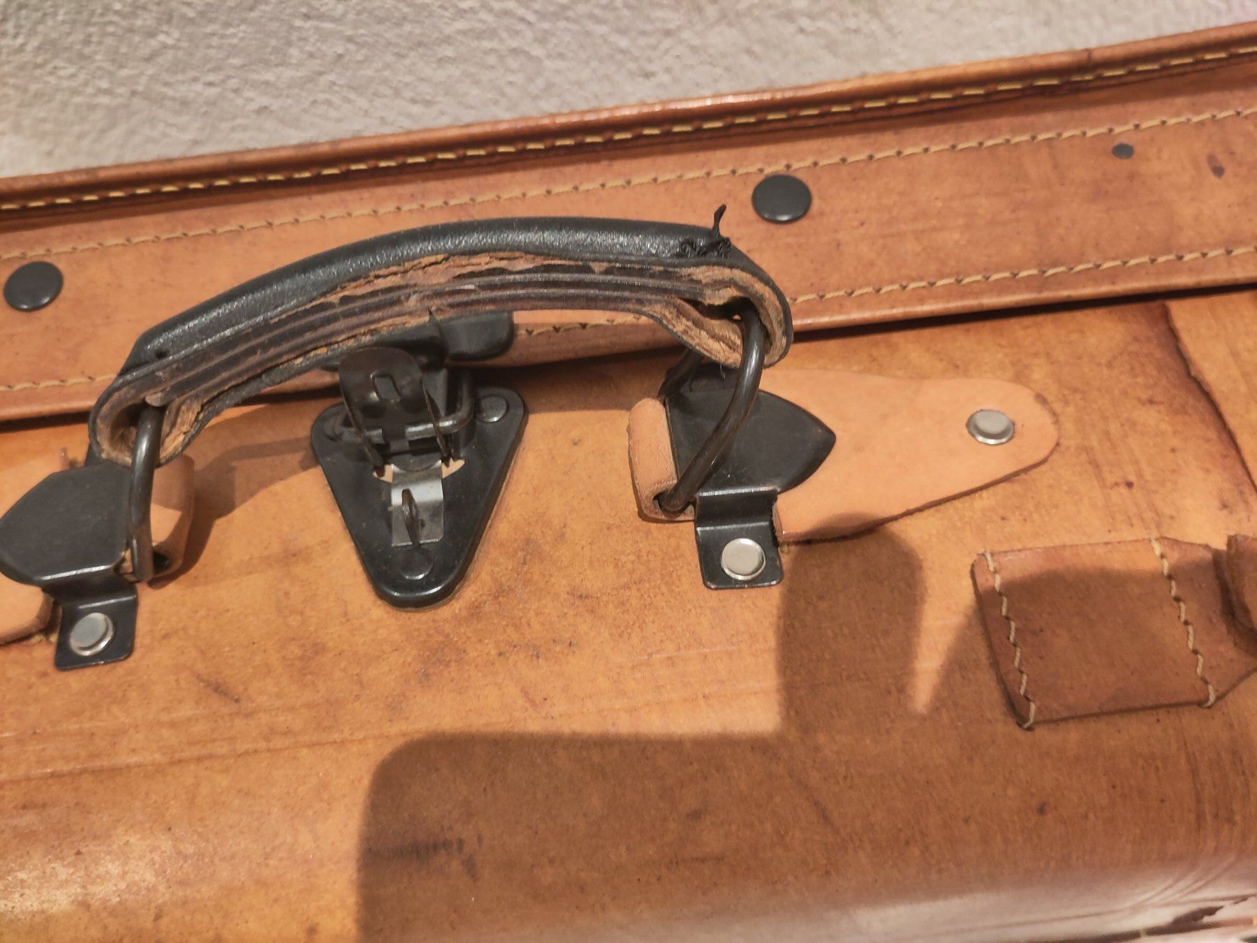 Valigie: Oldtimer Lederkoffer – Usato da Weesen venduto da Roge2 7