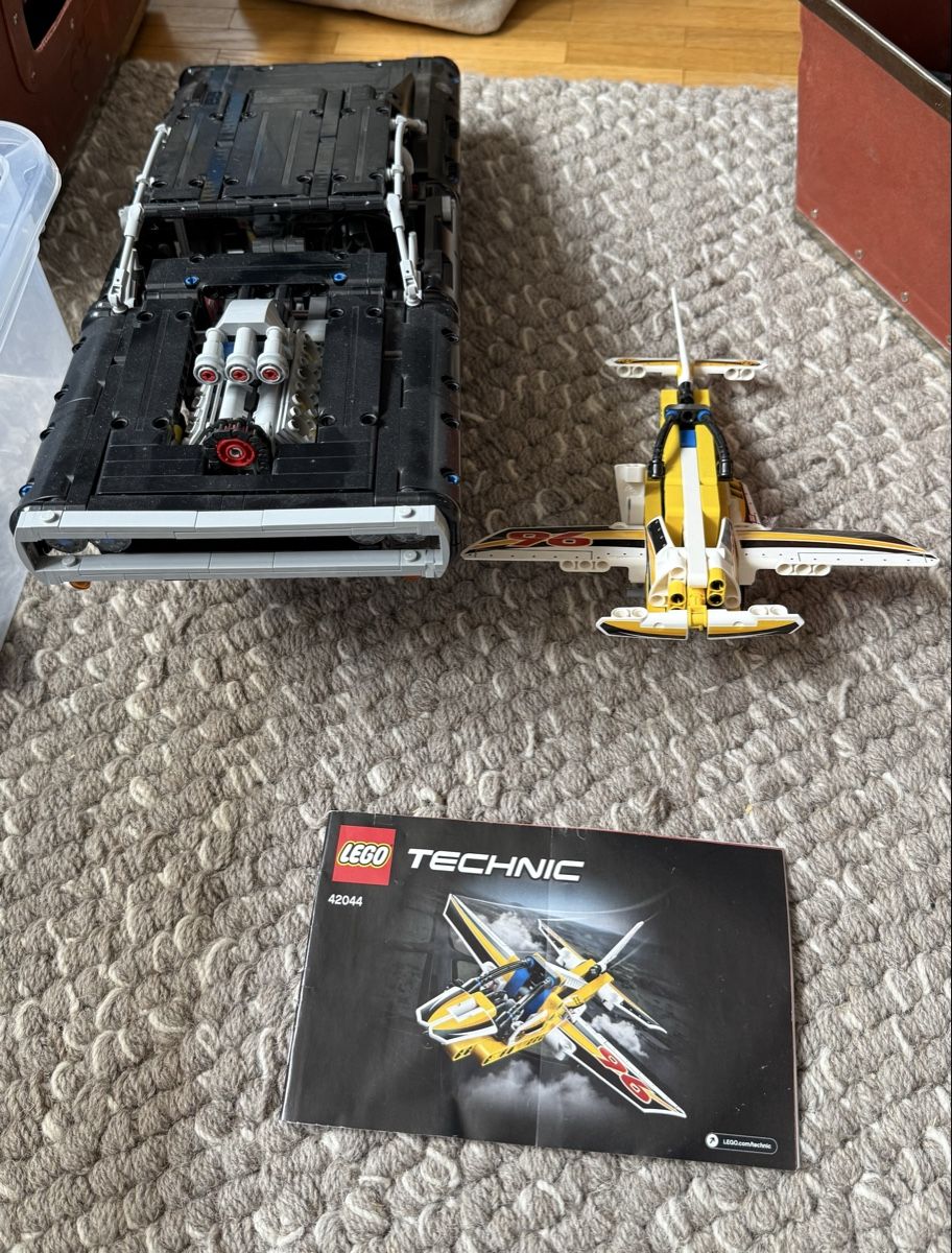 Lego Jeux de construction: Lego technic 42231 + 42044 – D'occasion à Vésenaz par jeanp