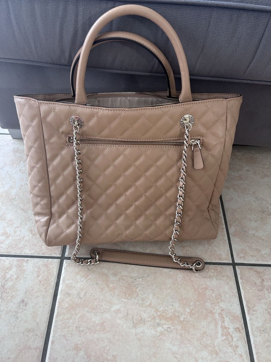 Guess Sacs femmes: Borsa Guess – D'occasion à Cugnasco par sd1520 1