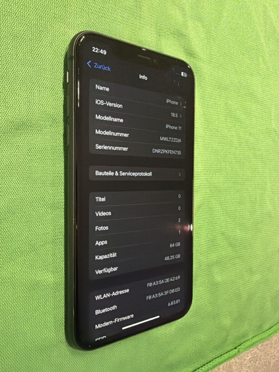 Apple Telefoni cellulari / Smartphones: iPhone 11 / Schwarz/ 64Gb / 87% Akku / H6 – Usato da Arbon venduto da BaX_94 4
