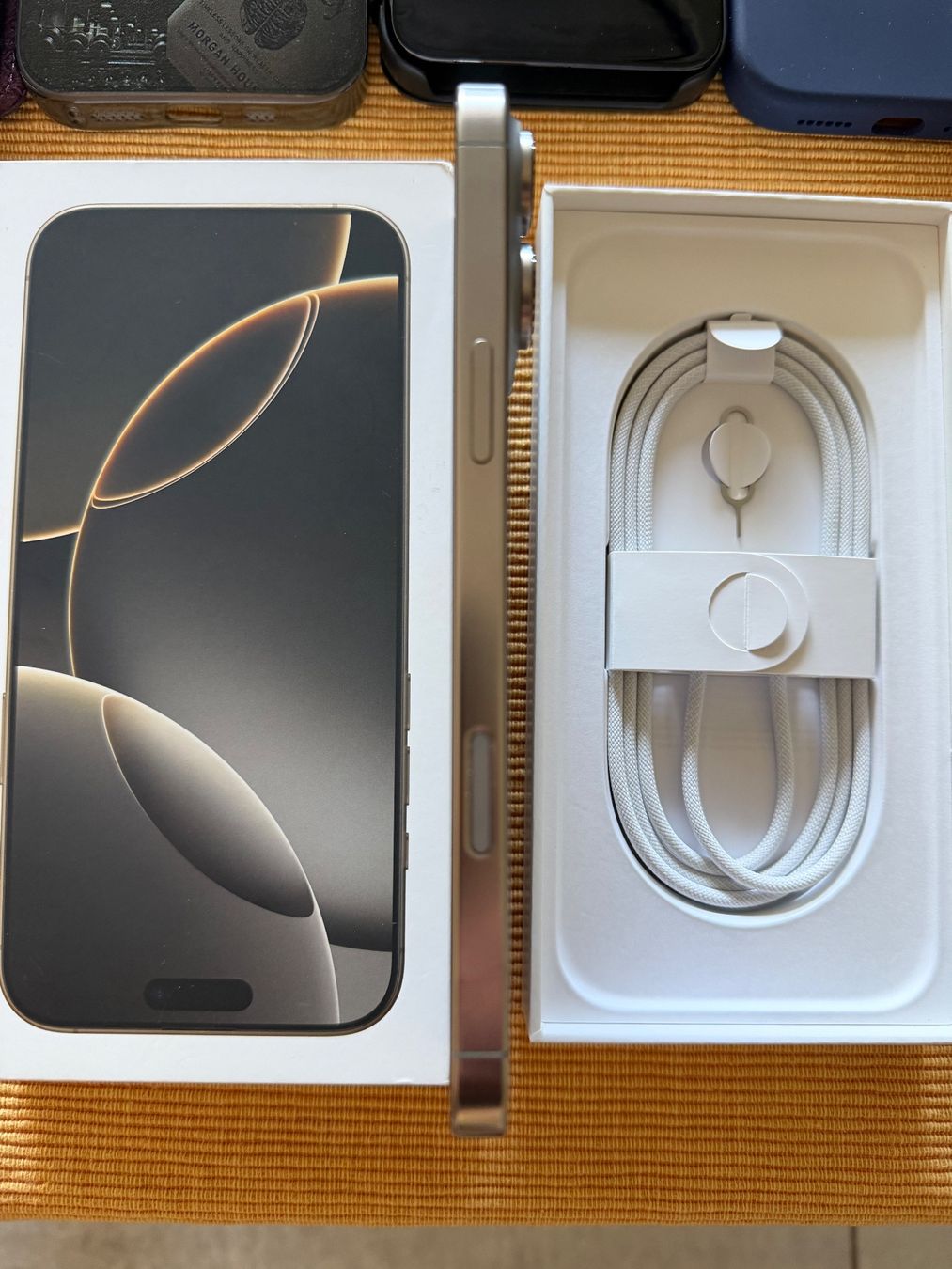 Apple Handys / Smartphones: iPhone 16 pro Max 512 GB – Neu (gemäss Beschreibung) aus Therwil von romabu 1