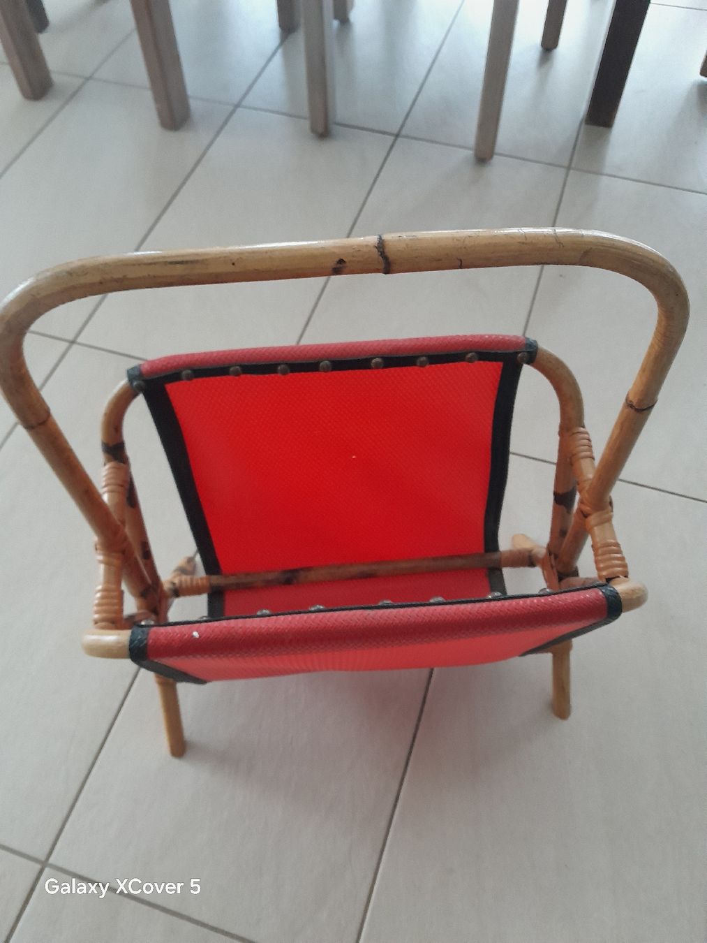Raccoglitori: Portariviste vintage in bambù e plastica  rosso – Usato da Carena venduto da bdi_dz9m 1